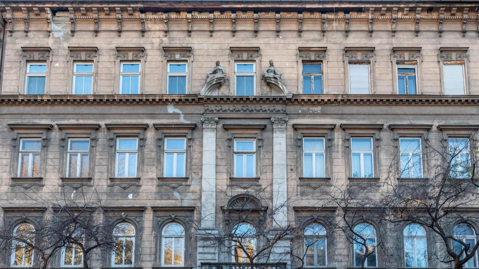 Budapest Best Base Apartment 0*,